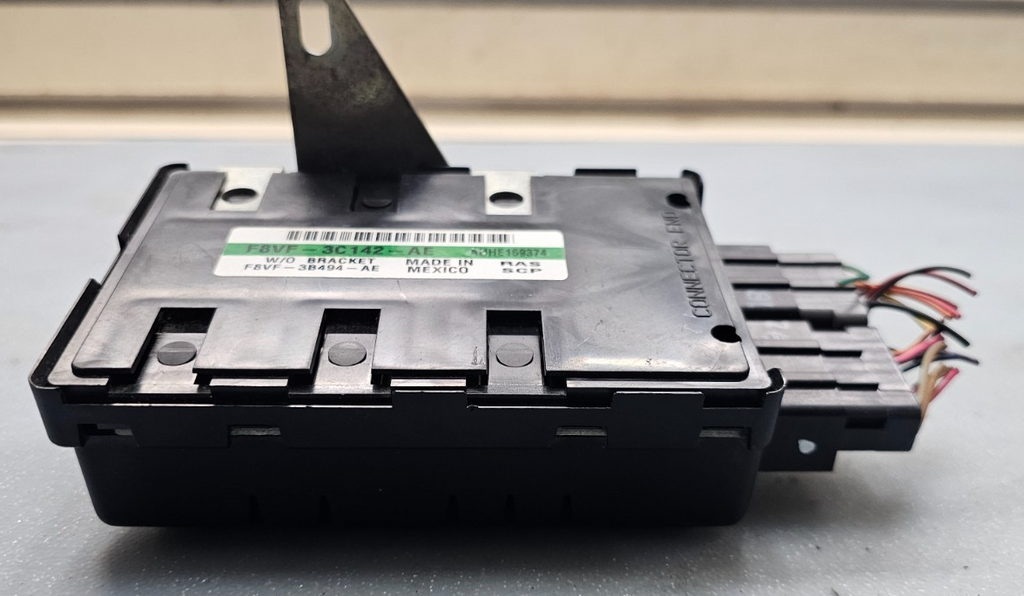 🔥1998-2002 Lincoln Town Car Air Ride Suspension Control Module Assembly