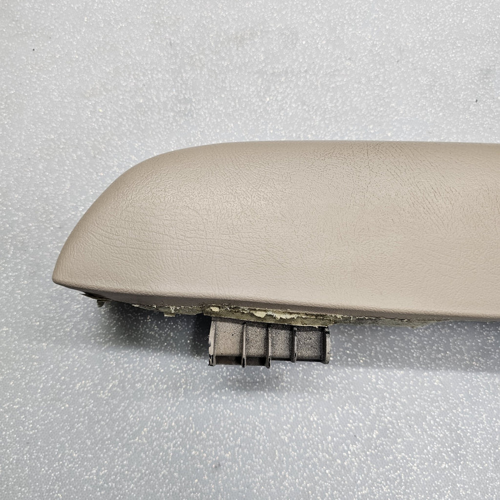 🔥2003-2006 Chevrolet GMC Silverado Tahoe Front Right Door Armrest Handle TAN H2