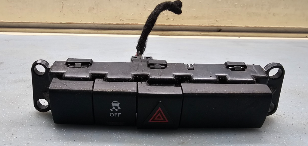 🔥07-10 SEBRING AVENGER Dash Emergency Hazard Light Switch OEM