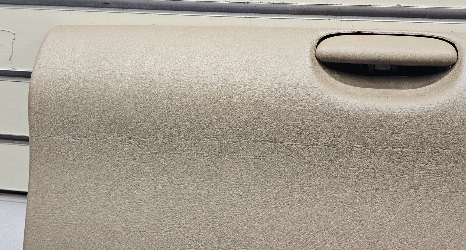 🔥98-01 Dodge RAM Dash GLOVE BOX Storage Compartment Door Lid Assembly Tan