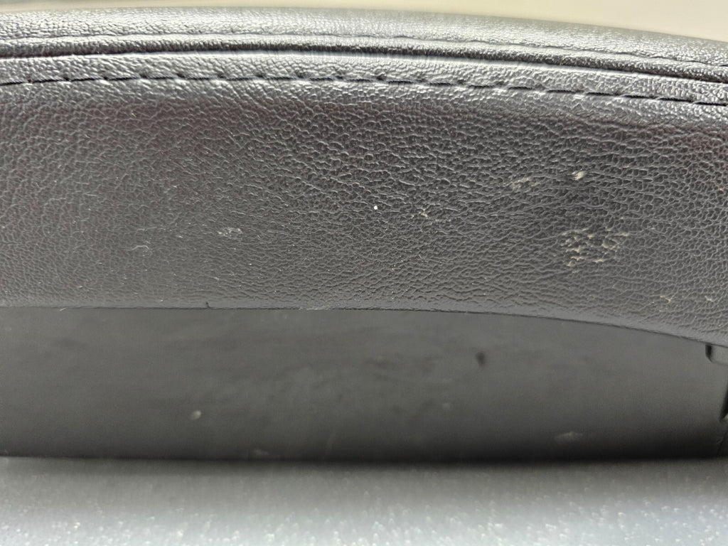 🔥08-12 Chevy Malibu CENTER CONSOLE LID ARMREST ASSEMBLY STORAGE COVER BLACK OEM