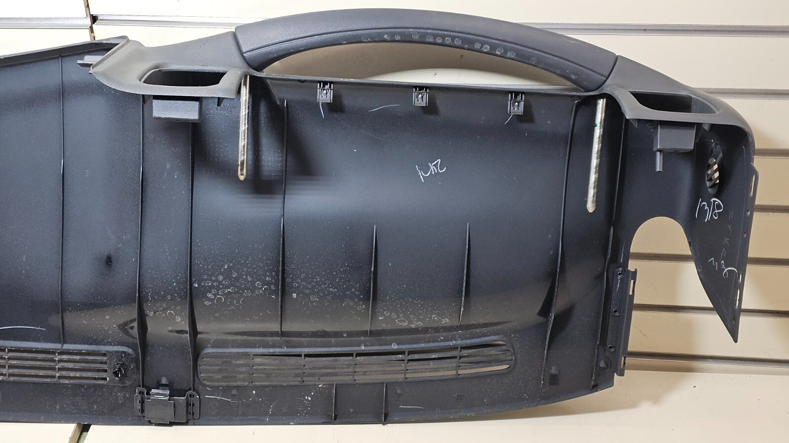 🔥99-06 SILVERADO SIERRA TAHOE Upper Cap Cover Top Dashboard Pad GRAPHITE DP1