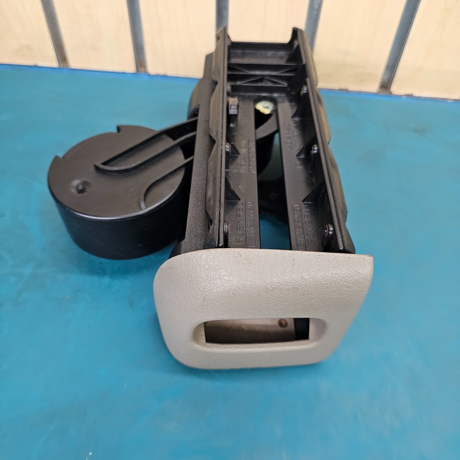 🔥1995-1999 CHEVROLET GMC TRUCK SILVERADO C/K Dash DUAL Cup Holder TAN CH1