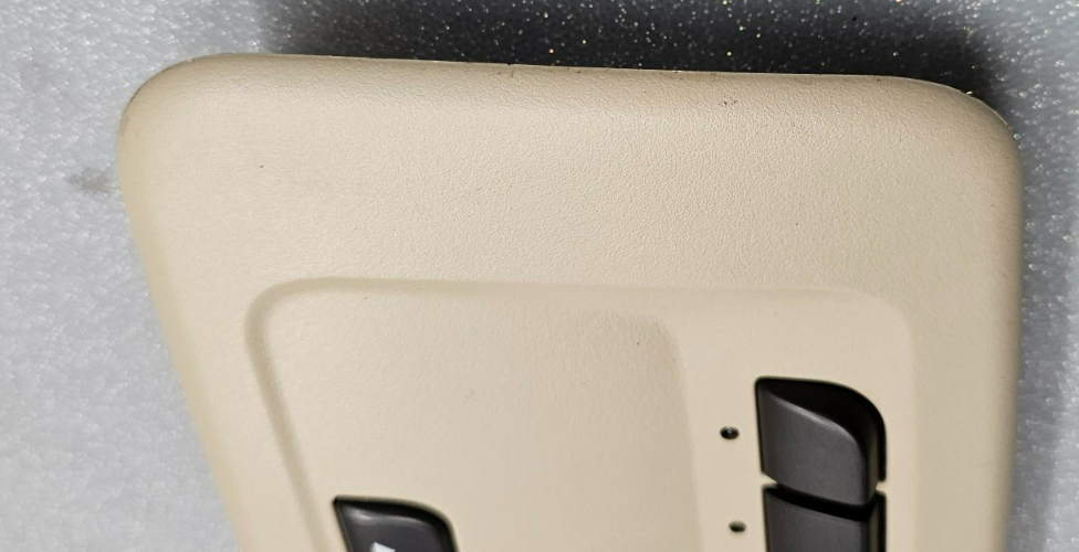 🔥07-13 SIERRA SILVERADO YUKON TAHOE Overhead Console Dome TAN