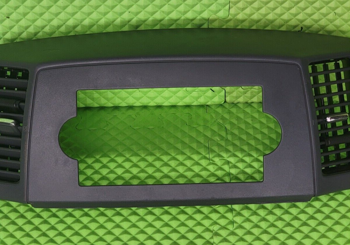🔥05-07 Jeep Grand Cherokee Radio Dash Bezel Trim Surround Vent SLATE GRAY B30