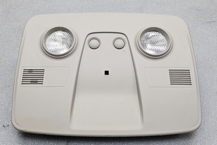 🔥07-15 Traverse Acadia Outlook Overhead Console Dome Map Light Lamp LT Gray