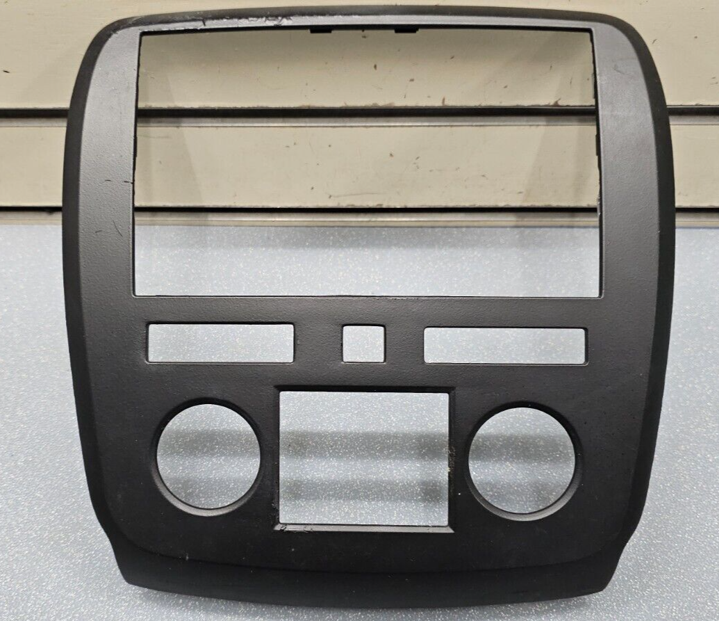 08-12 Buick Enclave Dash AM FM Radio Stereo Display Climate Control Bezel Black