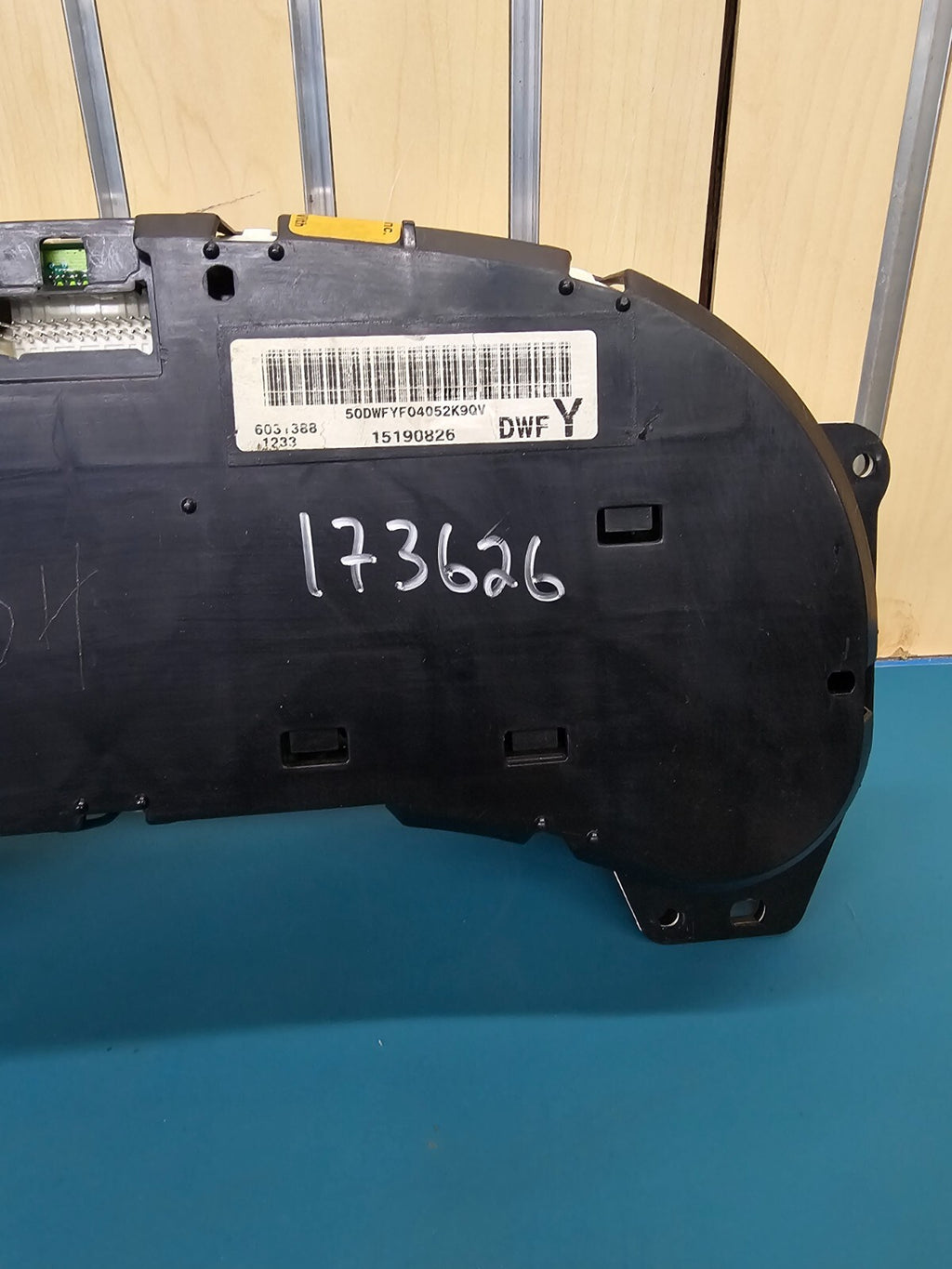 03-06 Chevy Silverado Tahoe Yukon Dash Speedo Instrument Gauge Panel Cluster OEM