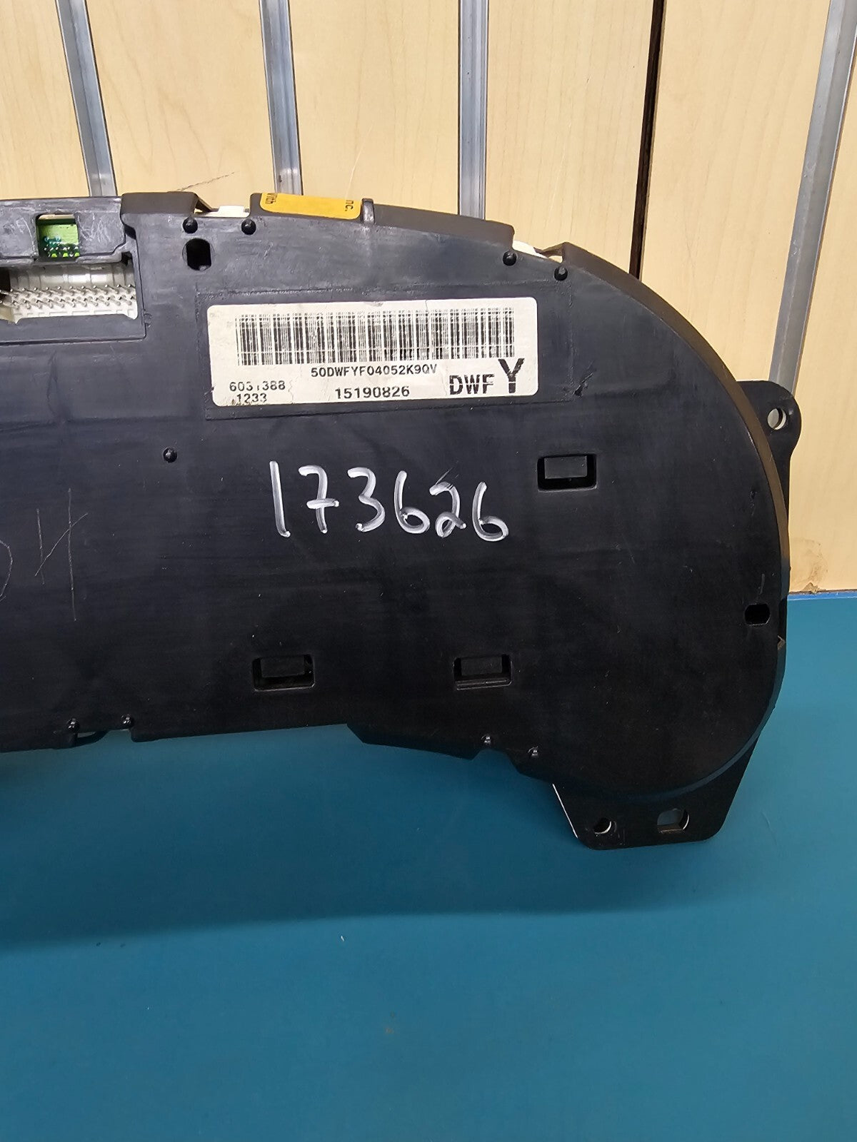 03-06 Chevy Silverado Tahoe Yukon Dash Speedo Instrument Gauge Panel Cluster OEM
