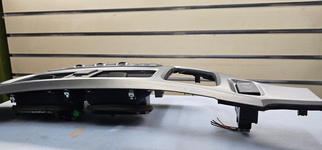 🔥05-10 Honda Odyssey Center Dash Radio Climate Control Bezel Trim Panel silver