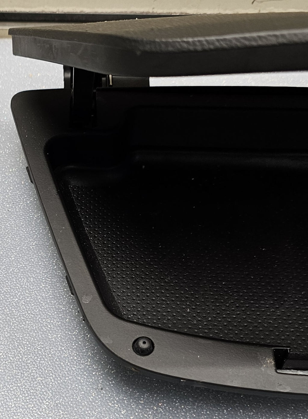 🔥11-16 CHEVY CRUZE FRONT CENTER UPPER DASH STORAGE BIN COMPARTMENT CUBBY BLACK