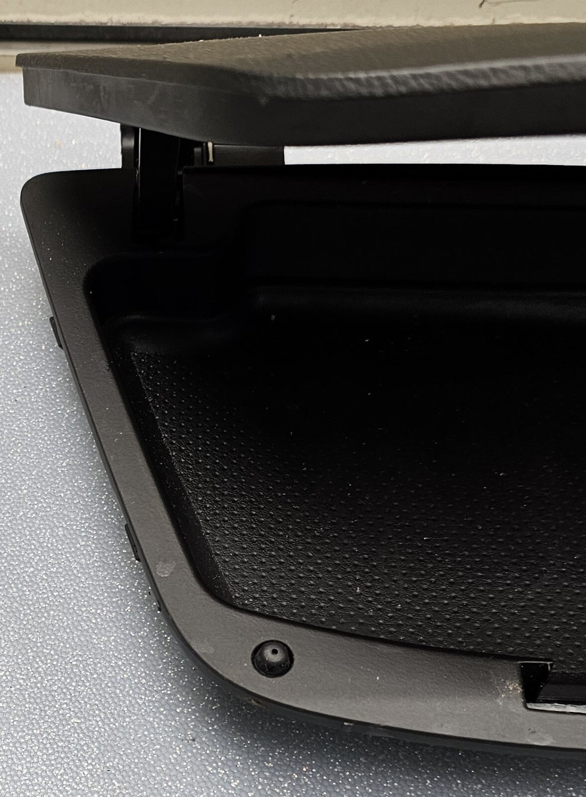 🔥11-16 CHEVY CRUZE FRONT CENTER UPPER DASH STORAGE BIN COMPARTMENT CUBBY BLACK