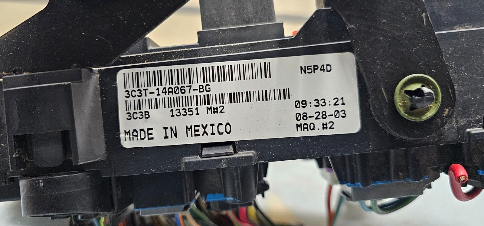 🔥05-07 FORD F250 F350 SUPERDUTY FUSE JUNCTION RELAY MODULE  BOX INTEGRATED