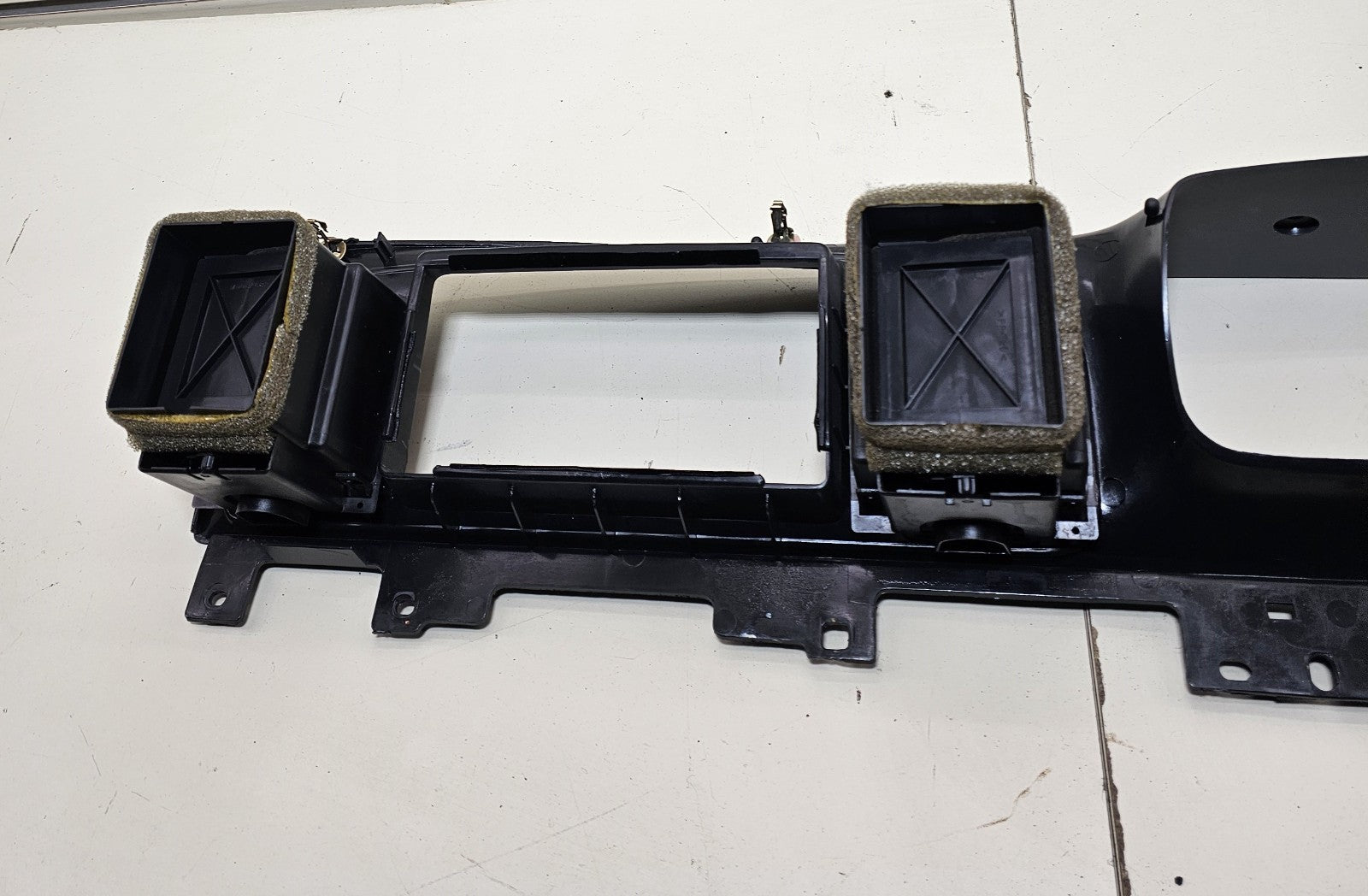 🔥95-11 Grand Marquis Crown Victoria Dash Instrument Cluster Radio Bezel BLack