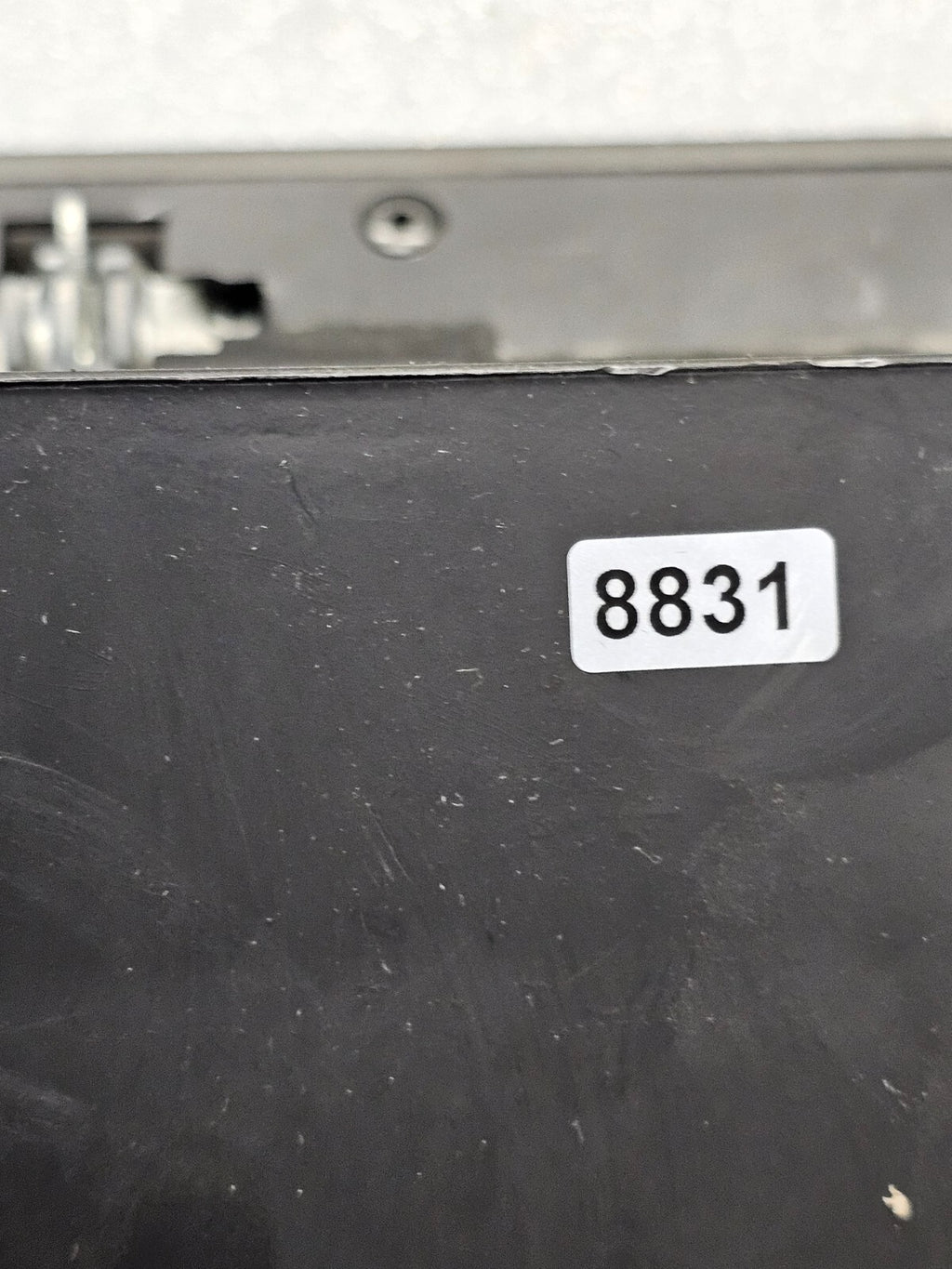 99-06 SILVERADO SIERRA Dash GLOVE BOX Storage Compartment Assembly Black G3