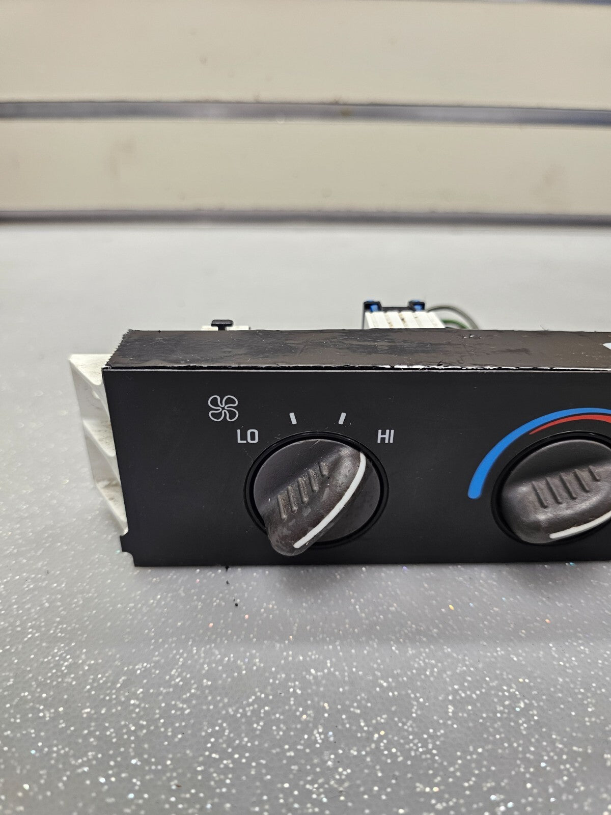 🔥01-07 CHEVY EXPRESS GMC SAVANA CLIMETE TEMPERATURE AC HEATER CONTROL CONDITION