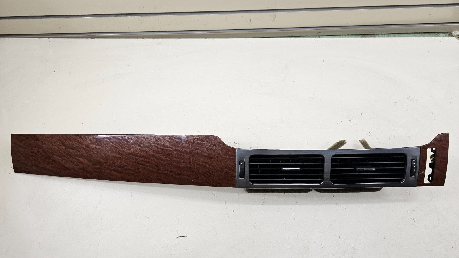 🔥07-13 Suburban TAHOE YUKON Dash Radio Bezel Trim RIGHT Panel w/ Vent WOOD B36