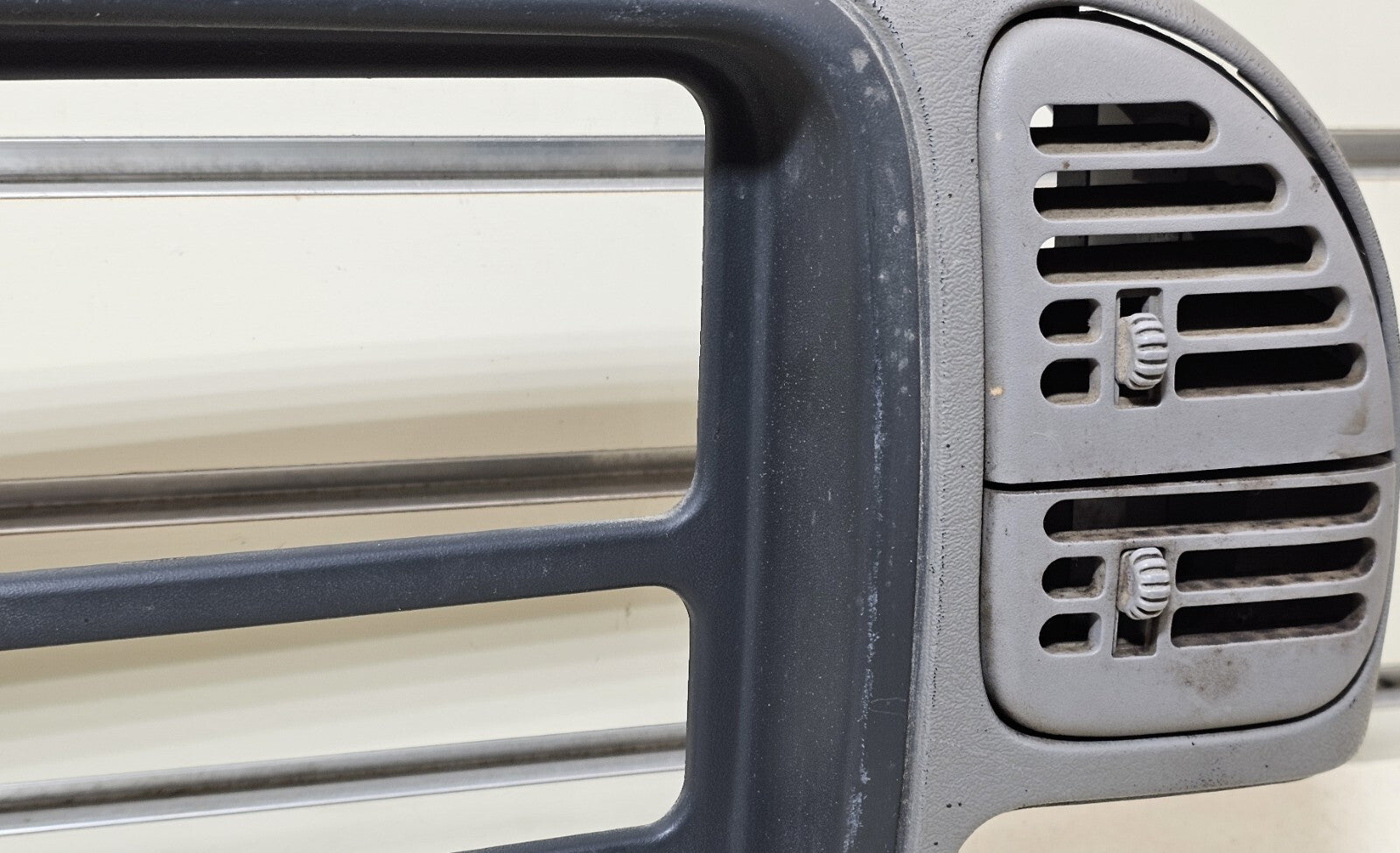 95-99 CHEVY GMC TRUCK SILVERADO CK Cluster Gauge Speedo Dash Bezel LIGHT GRAY C3