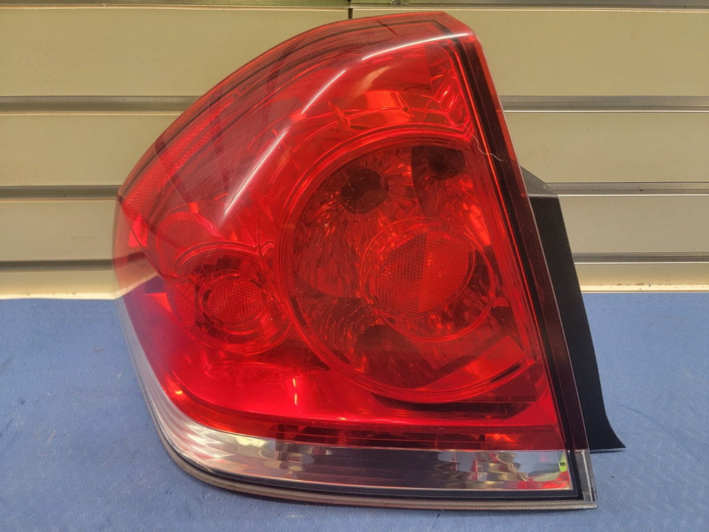 🔥2006-2013 Chevy Impala Tail Light Brake Lamp LH LEFT DRIVERS Side OEM