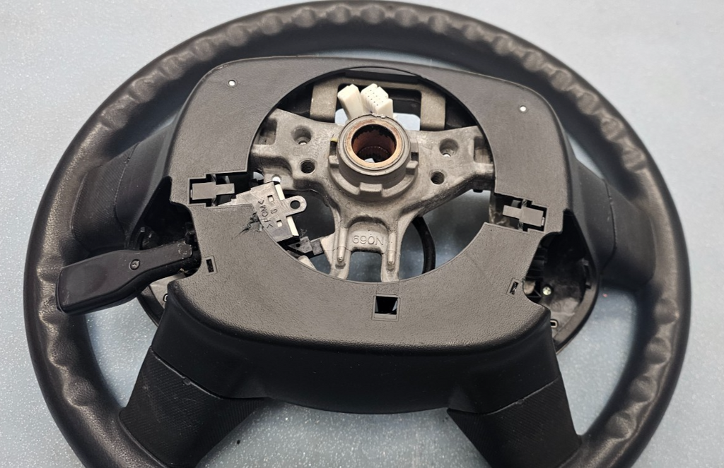 🔥04-09 Prius Hybrid Steering Wheel Column Cruise Control Switch Leather Black 