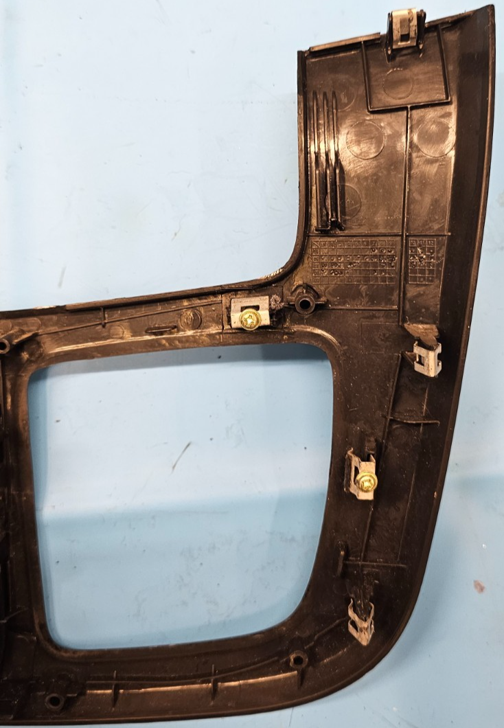 🔥07-12 KIA SEDONA DASH BOARD Upper Console Cover Ashtray Assembly