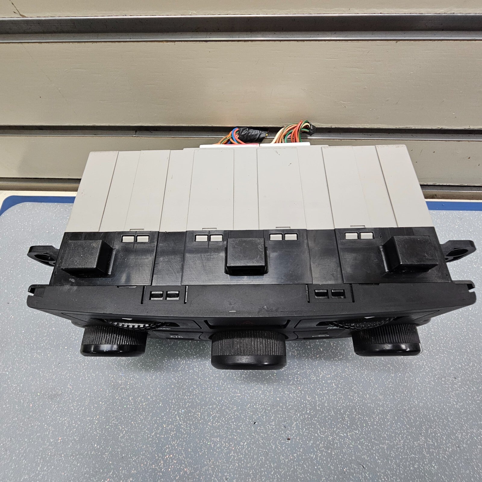 🔥2006-2014 Kia Sedona Dash Mounted A/C Heat Manual Temperature Climate Control