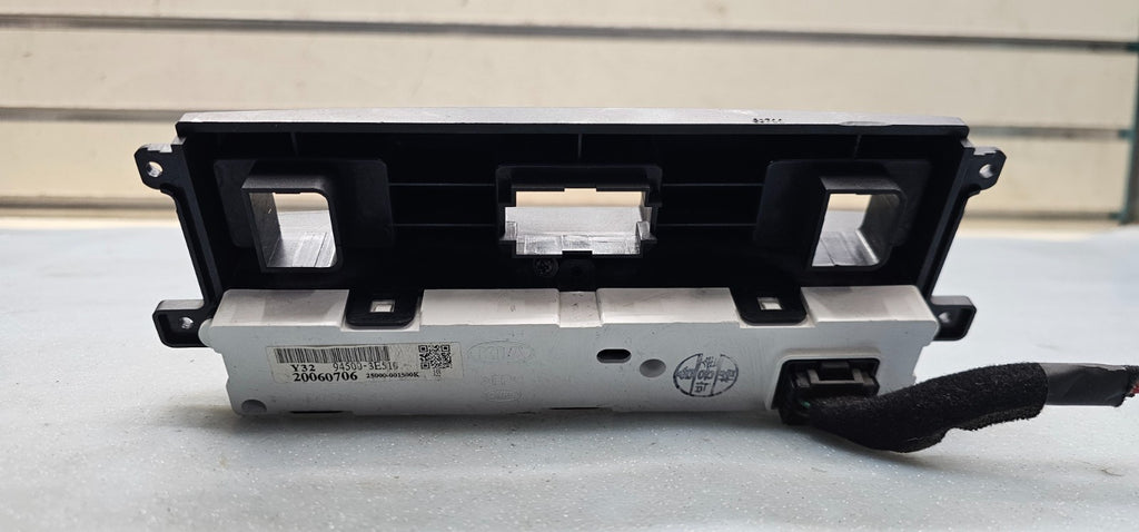 🔥06-09 KIA SORENTO DASH DIGITAL CLOCK TIME DISPLAY ASSY BLACK OEM