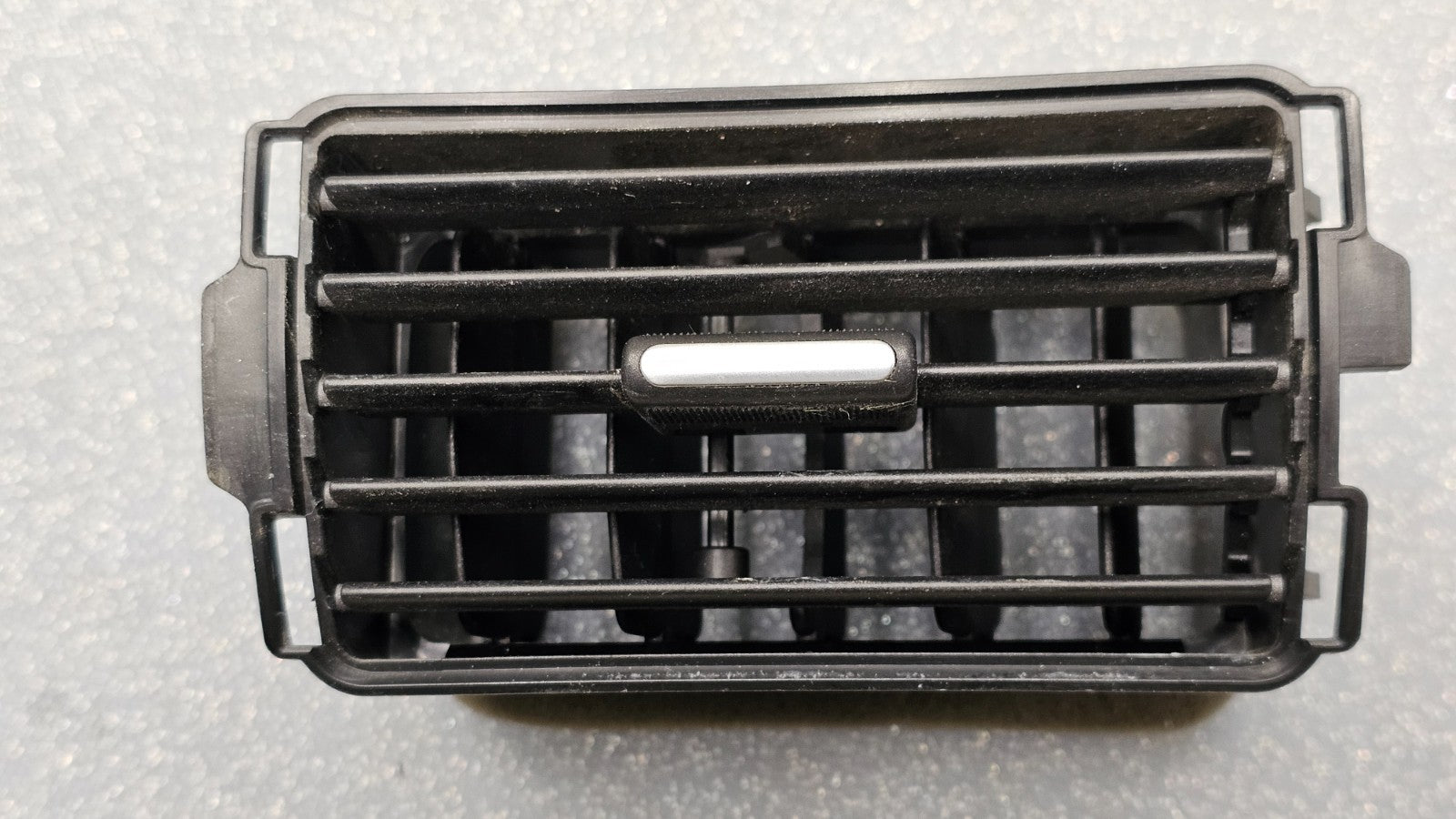 🔥05-07 FIVE HUNDRED Dash Right Passenger AC A/C AIR VENT Heater Panel Black