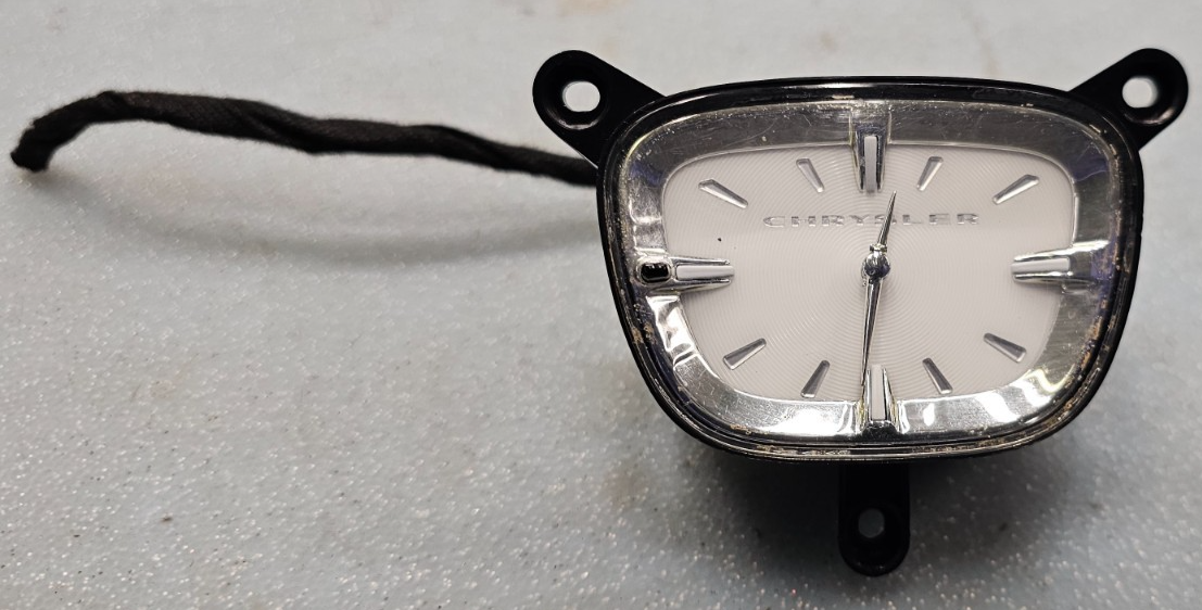 🔥11-15 Town & Country Dash Analog Mount Mounted Clock Assembly Silver/Black