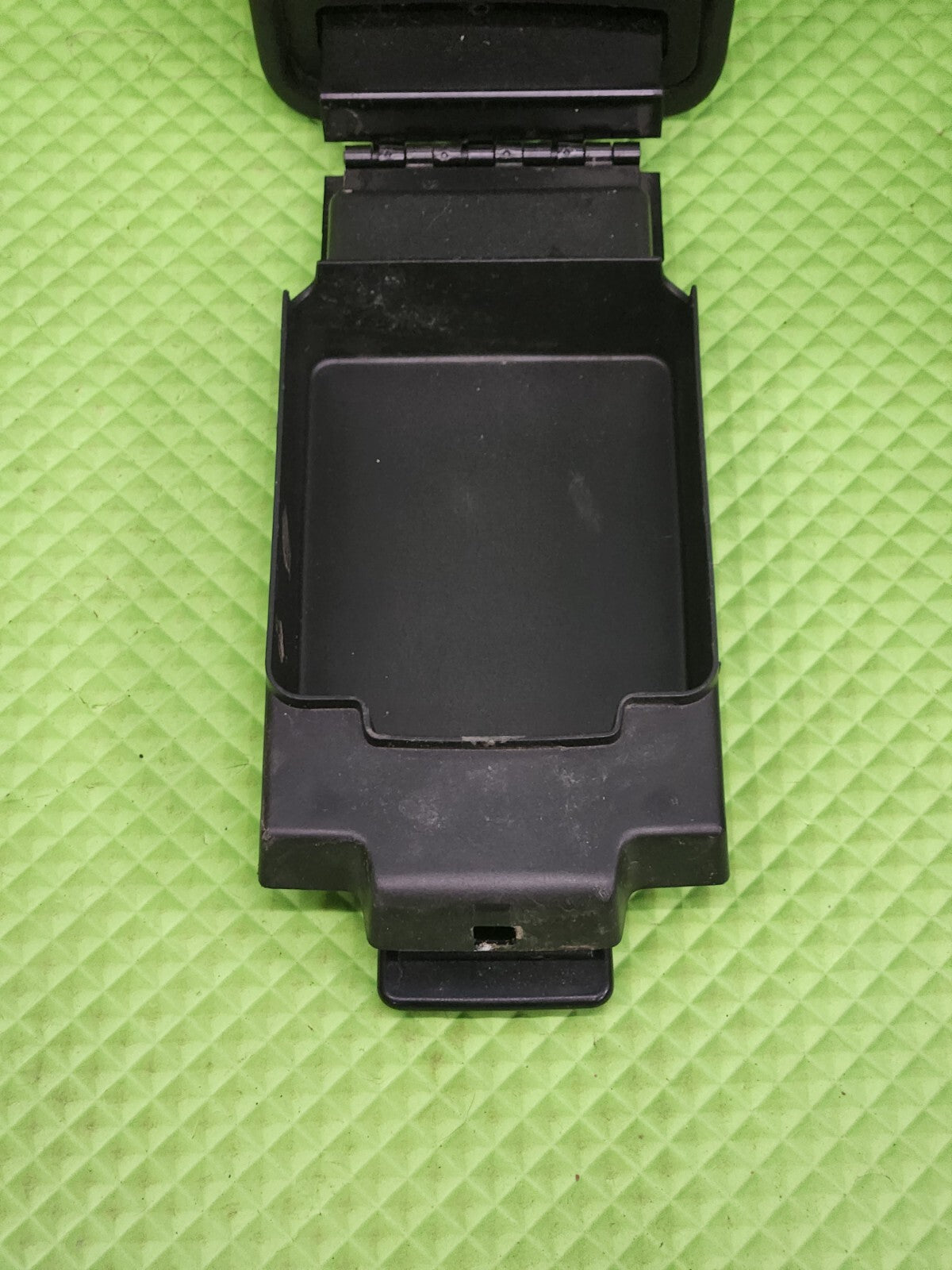 2010-2012 FORD FUSION Front Console Armrest Cover Lid Morad Parts BLACK