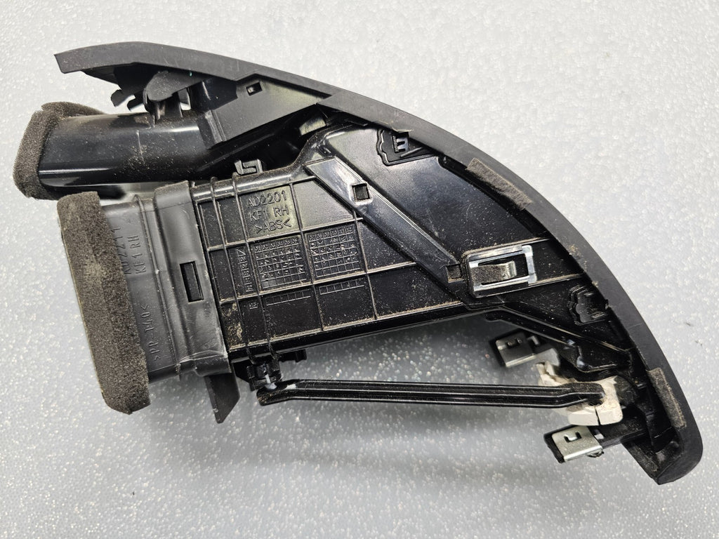 🔥10-13KIA FORTE RIGHTSIDE AIRVENT  DASH CONDITIONER CLIMATECONTROL GRILL HEATER