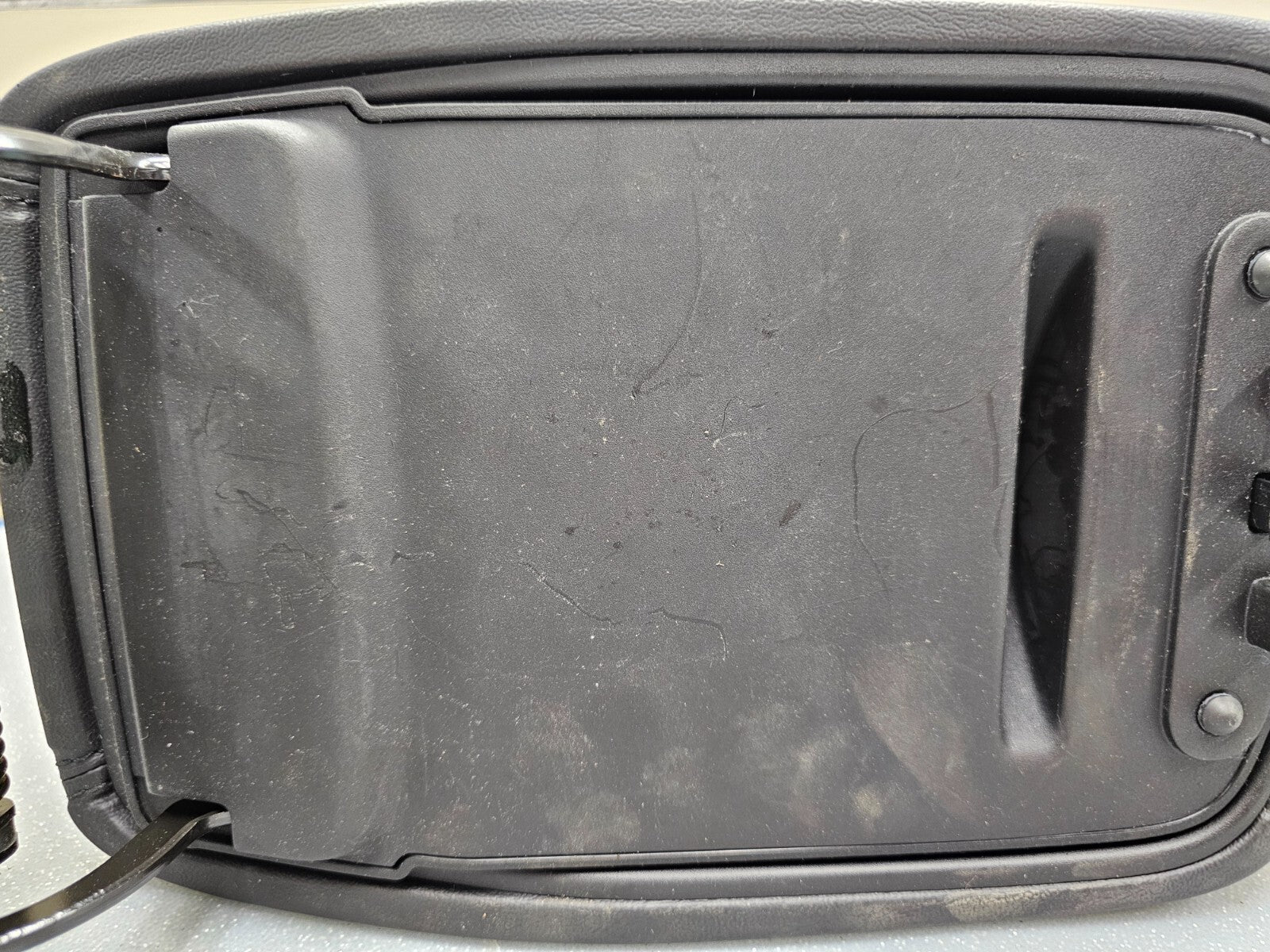 🔥13-16 DODGE DART CENTER CONSOLE ARM REST LID LEATHER BLACK TOP PAD COVER BLACK