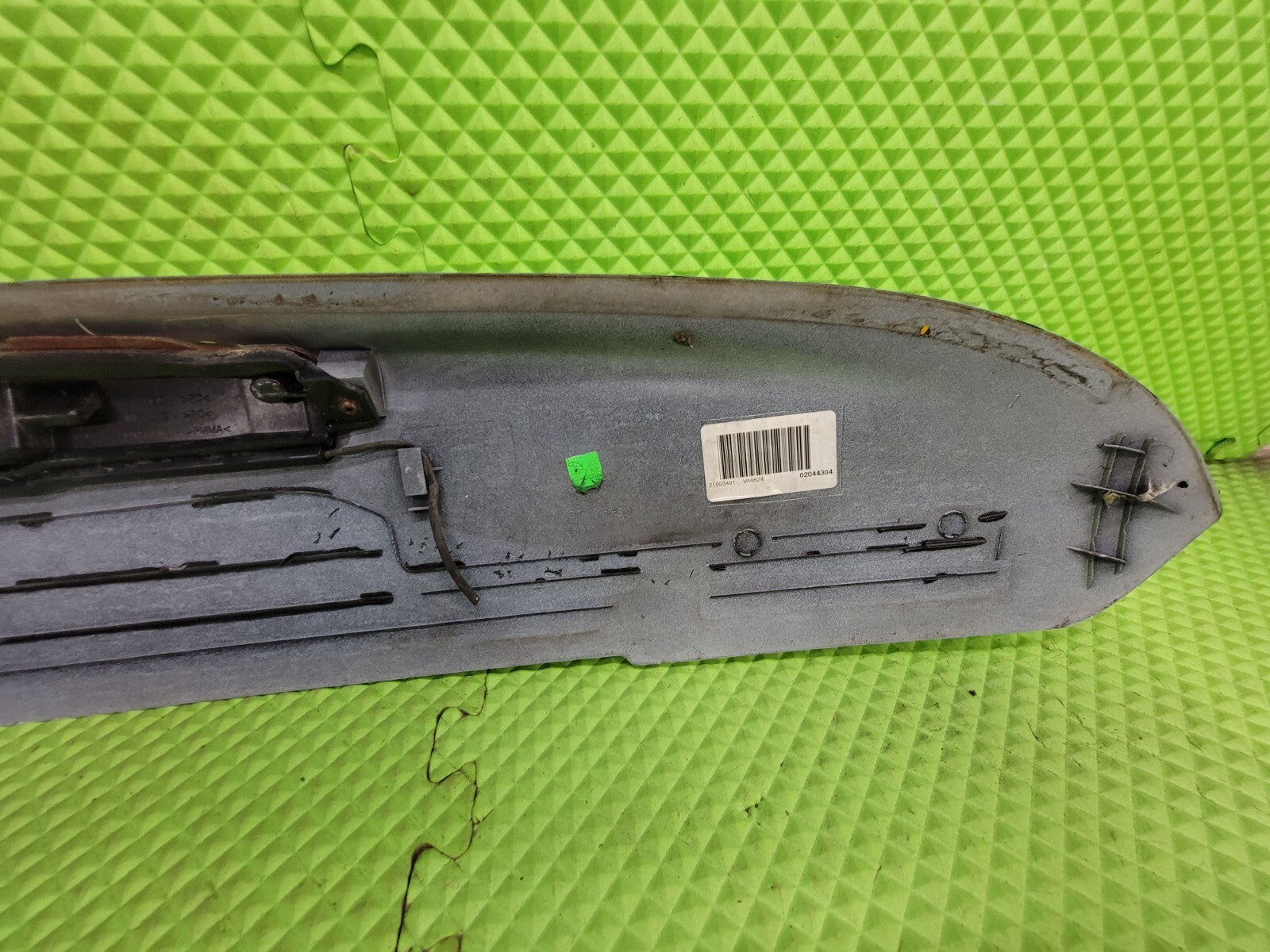 🔥2002-2009 Chevrolet Trailblazer Rear Hatch Spoiler Brake Light White OEM SP2