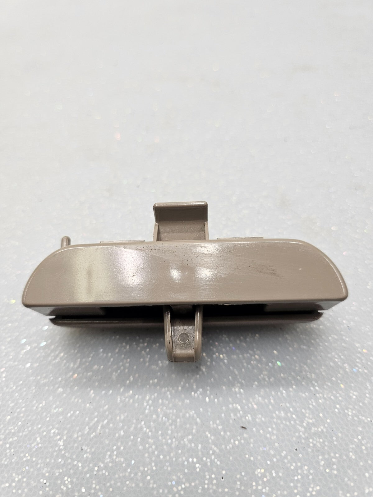 02-08 TOYOTA CAMRY SOLARA LEXUS ES330 CENTER CONSOLE LID ARMREST LATCH DARK TAN