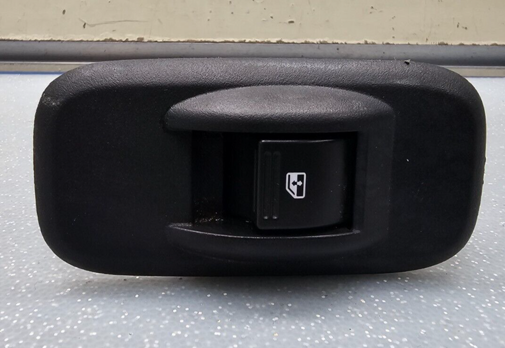 🔥06-09 Trailblazer Window Switch Front Right Passenger/Left Driver BLACK WS21