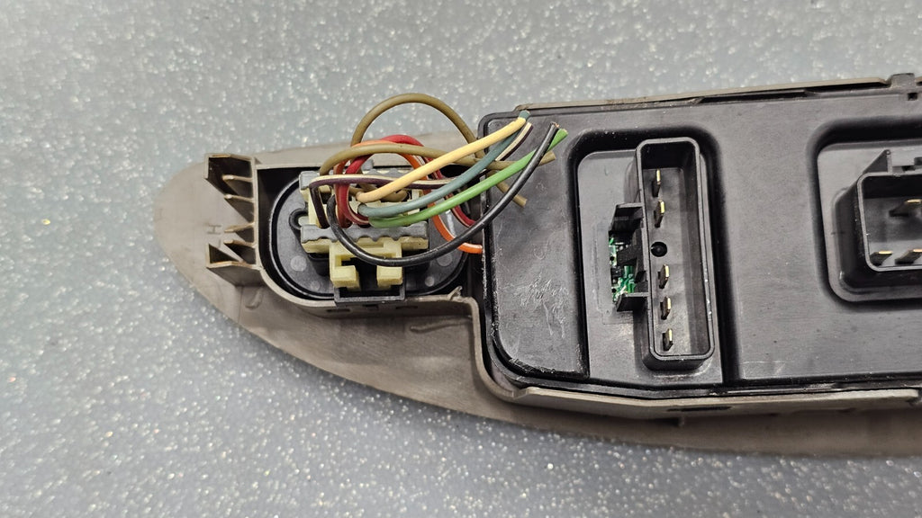 🔥04-07 MALIBU LEFT DRIVER MASTER POWER WINDOW DOOR CONTROL SWITCH ASSEMBLY TAN