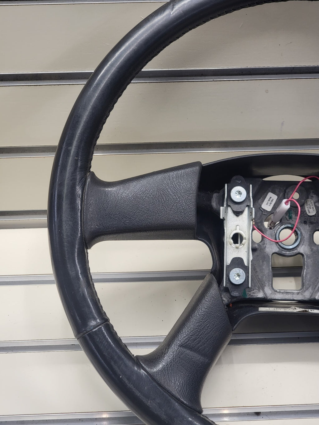 🔥03-06 SILVERADO SIERRA YUKON TAHOE SUBURBAN STEERING WHEEL LEATHER BLACK