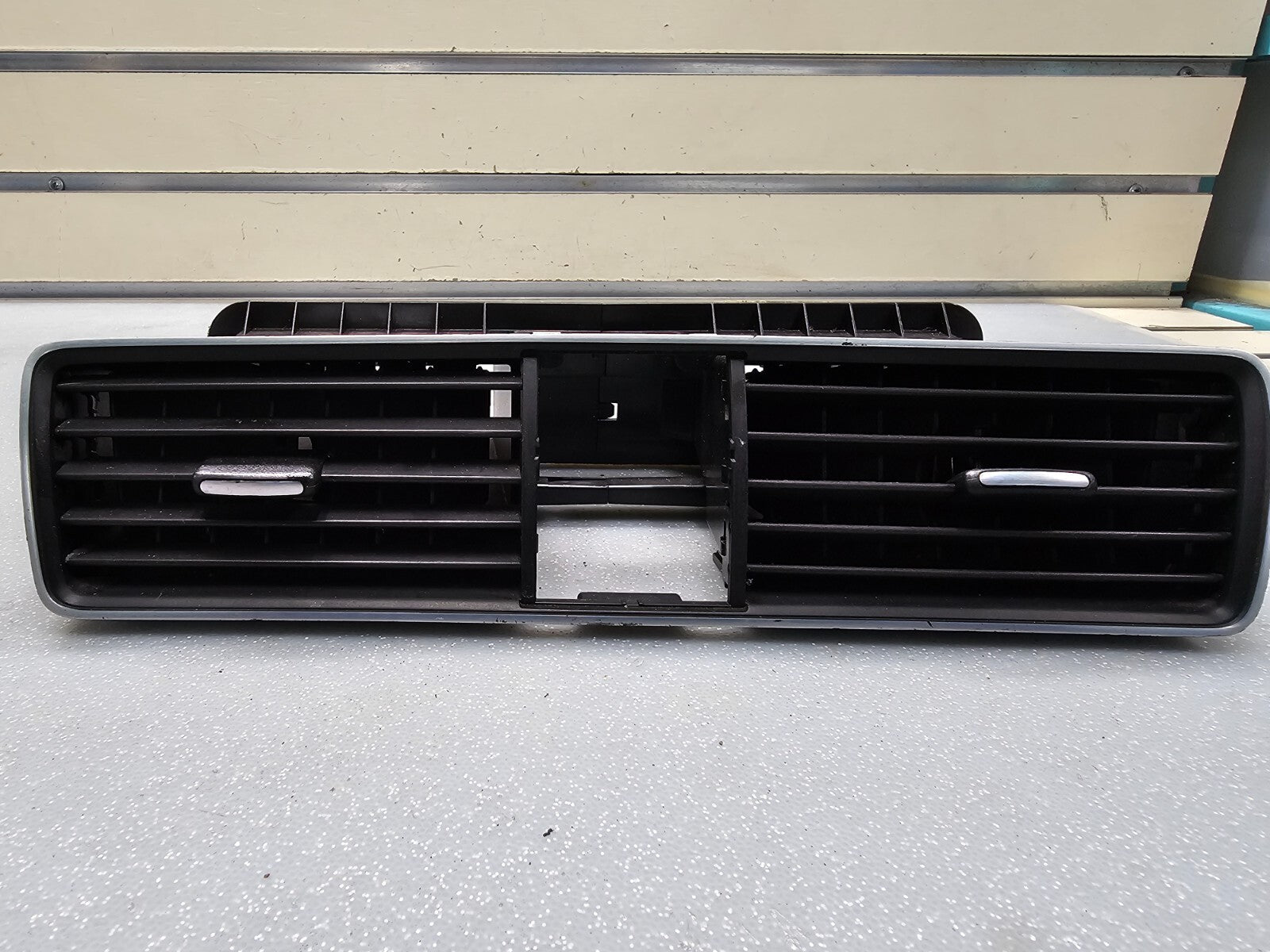 🔥2012 - 2015 Volkswagen Passat Dash Center Air Vents OEM