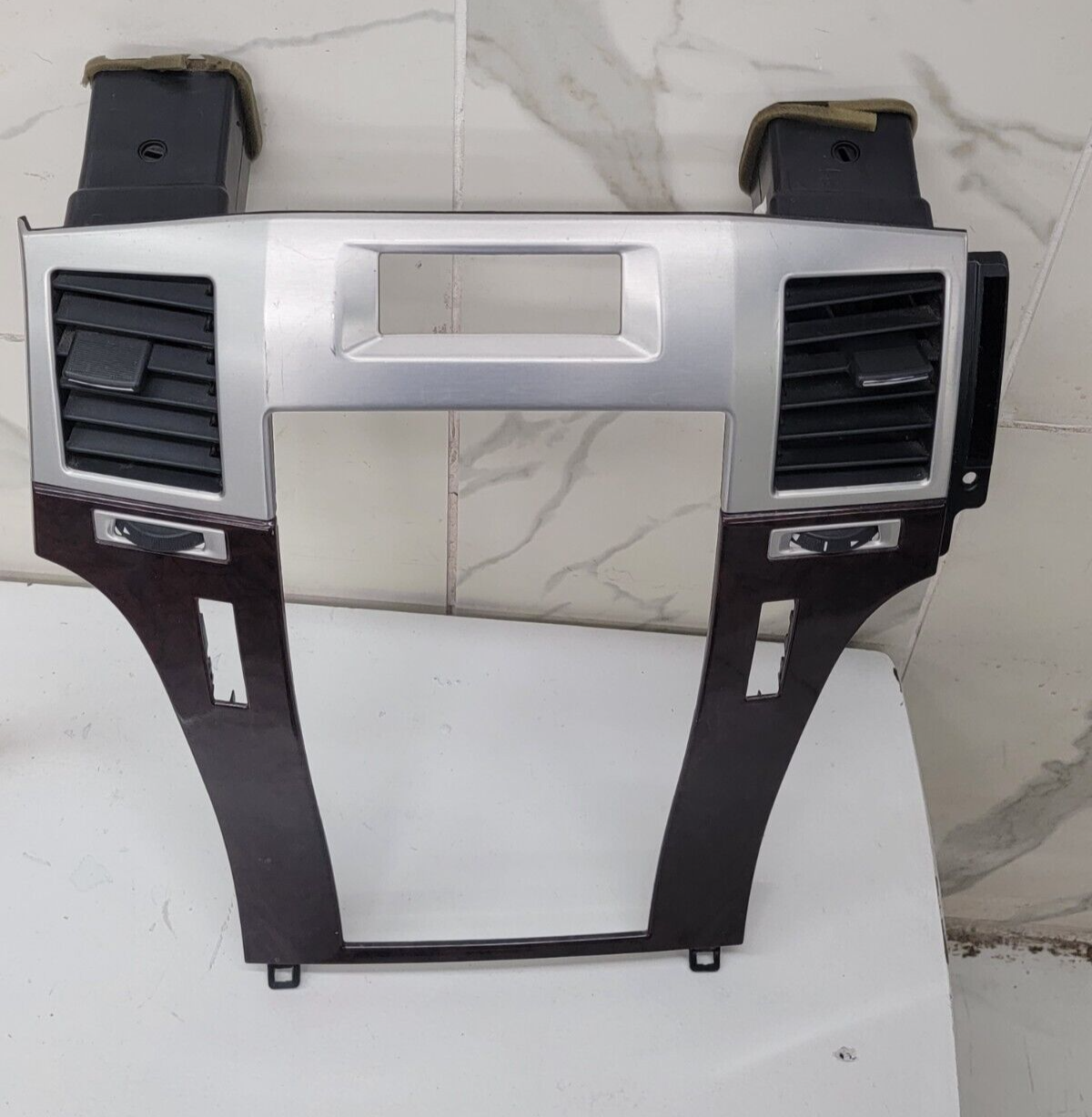 2007-2012 Cadillac Escalade Radio Dash Trim Bezel Panel Silver/Woodgrain Vent