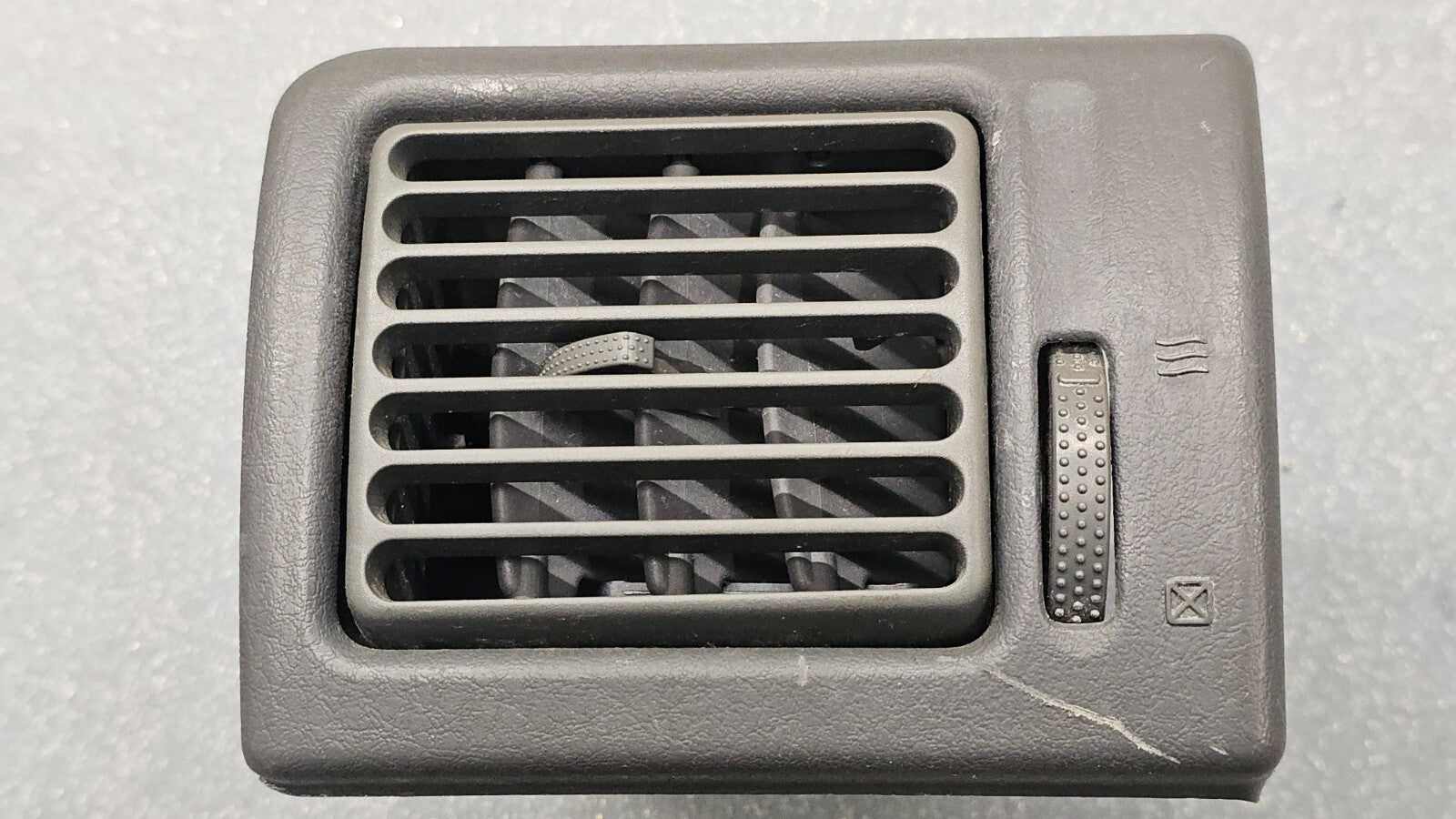 🔥02-05 Ford Explorer Dash Left Driver Air Vent Heater Conditioning Gray