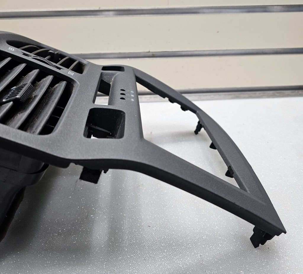 🔥2001-2006 HYUNDAI SANTA FE OEM CENTER DASH RADIO HEAT AC VENT TRIM BEZEL BLACK