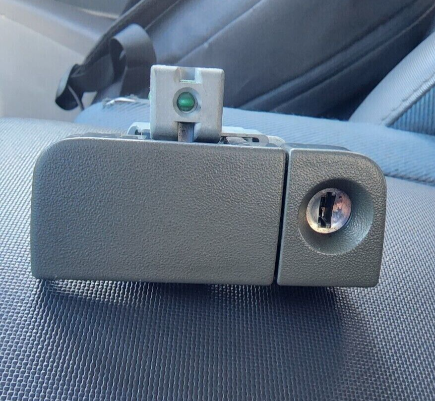 03-08 HONDA Element 97-06 CR-V 95-04 ODYSSEY Glovebox Latch Lock Handle GREY