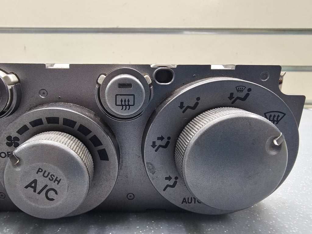 04-05 Mitsubishi Endeavor Dash AC Heater Climate Temperature Control Conditioner