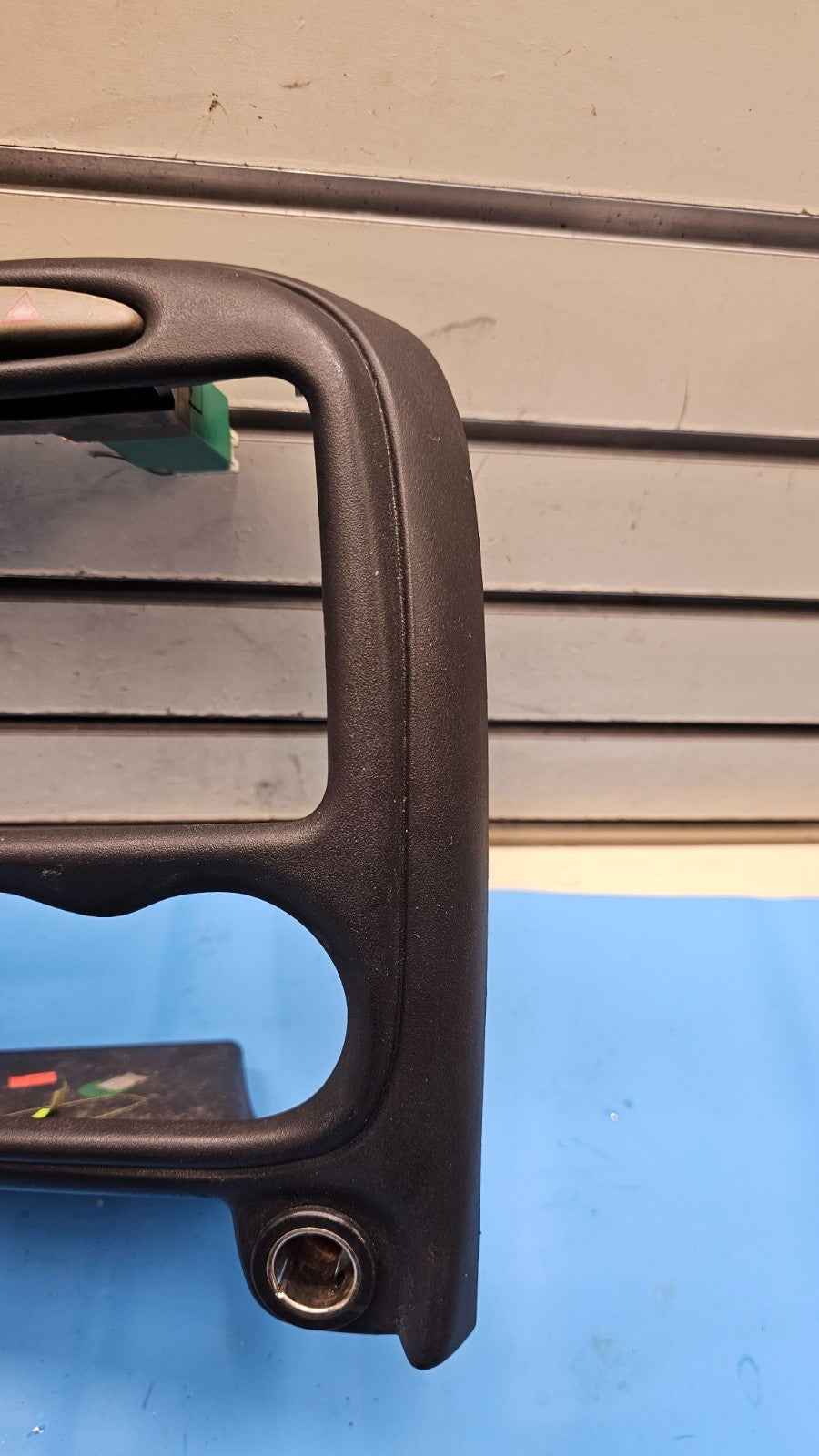 🔥99-05 Pontiac Grand Am Center Dash Radio Climate Bezel Trim Genuine Black OEM