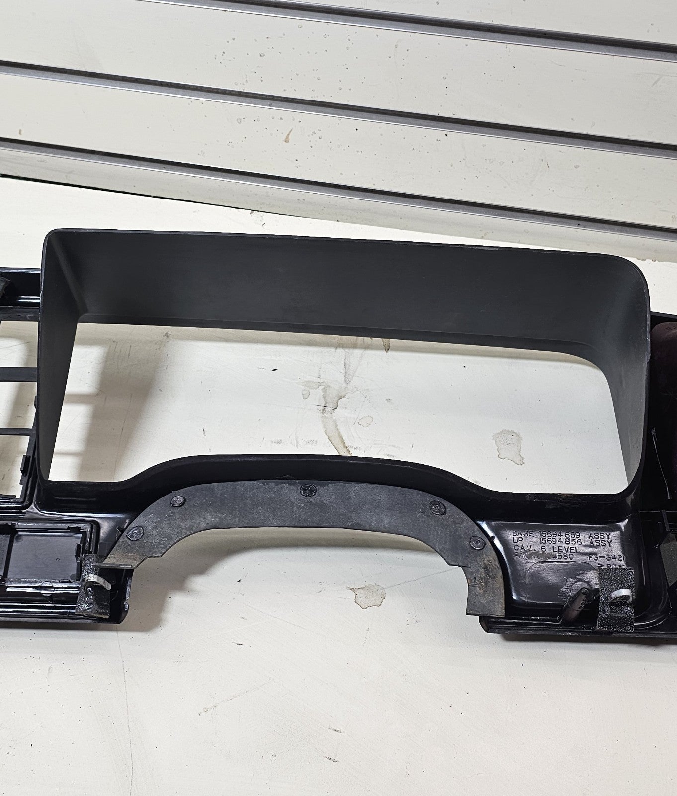 95-99 CHEVY GMC TRUCK CK Instrument Cluster Gauge Speedo Dash Panel Bezel RED C3