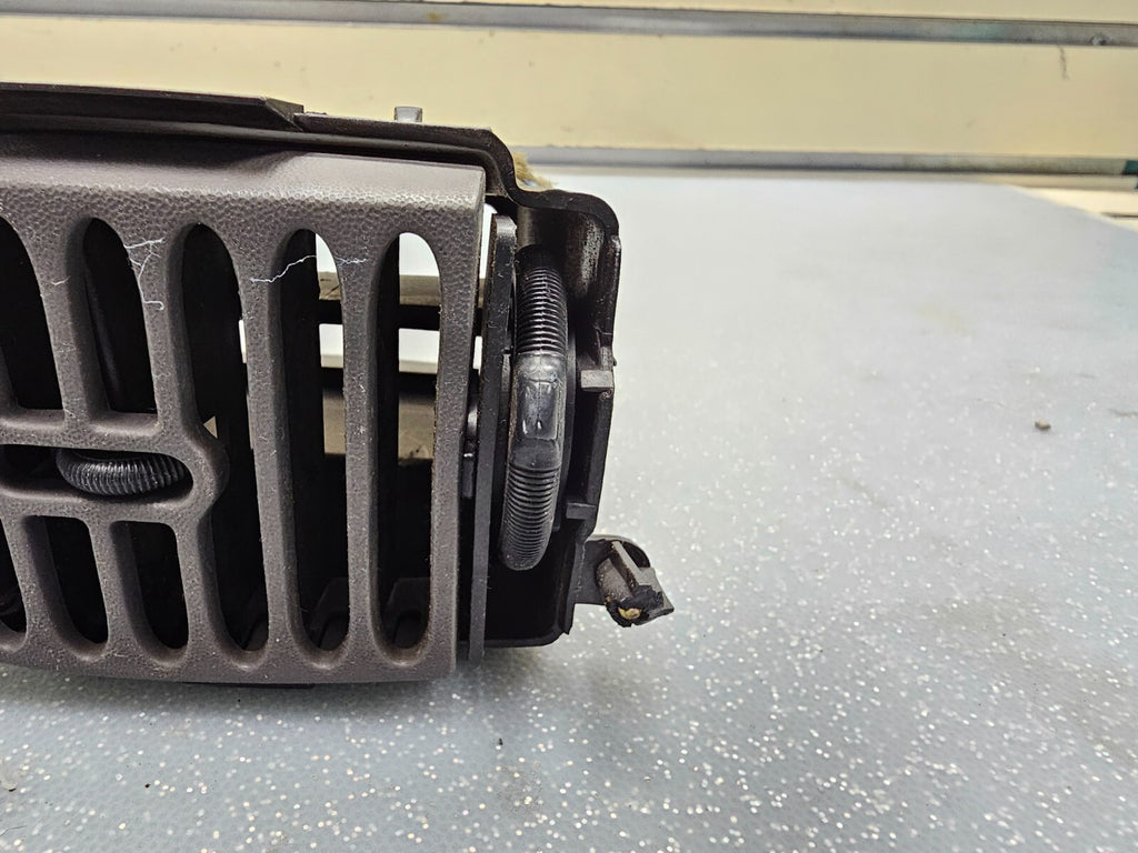 97-03 Ford F150 Expedition Center Dash Left Driver AC Air Vent Filter Heater Tan