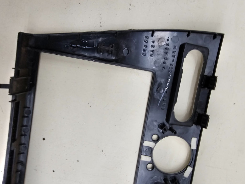 06-09 Ford Fusion Mercury Milan Front Center Dash Trim Panel Radio Bezel SILVER