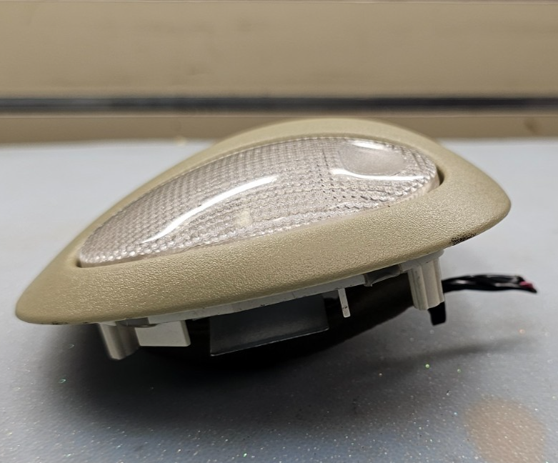 🔥1995-2001 CHRYSLER VOYAGER ROOF DOME LAMP LIGHT OEM TAN