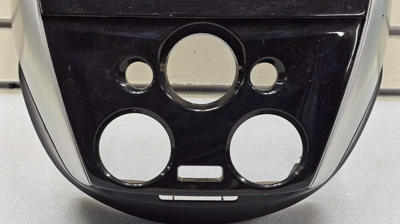 15-19 Versa Note Dash AM FM Radio Stereo Display Bezel climate Trim Silver/Black