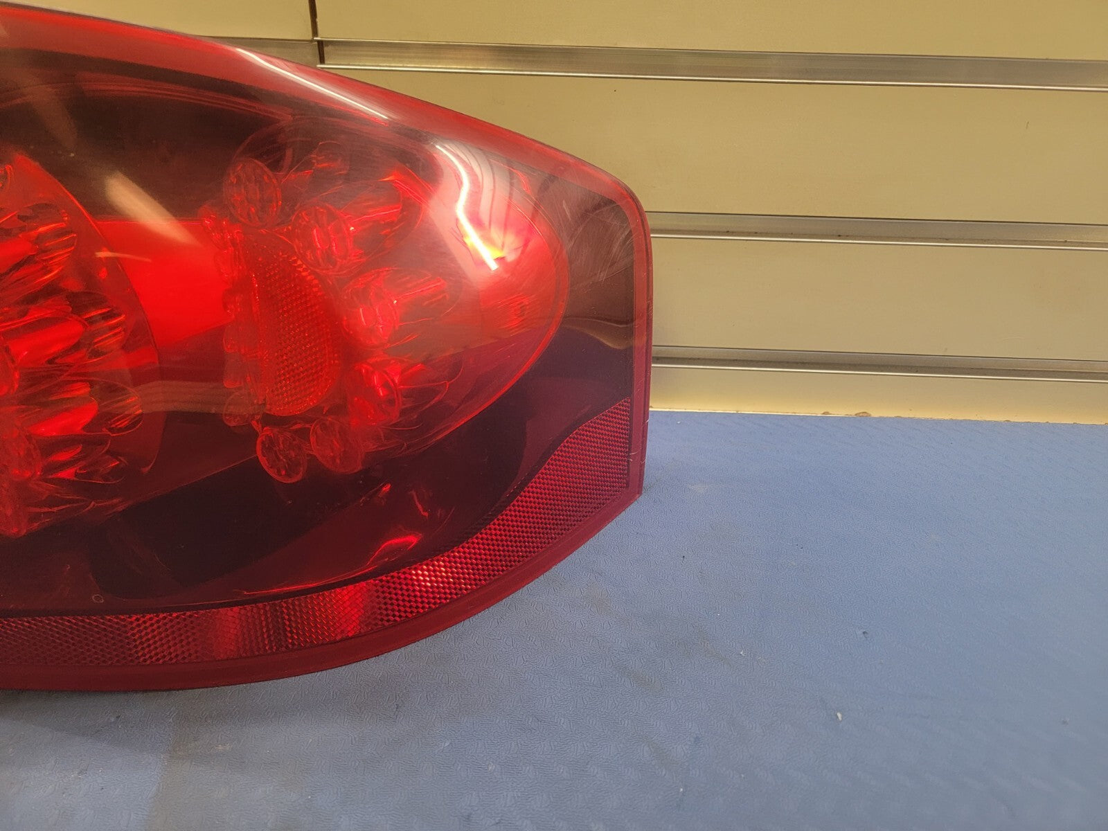 🔥2011-2014 Dodge Avenger Rear Passenger Right Side Tail Light Lamp Assembly